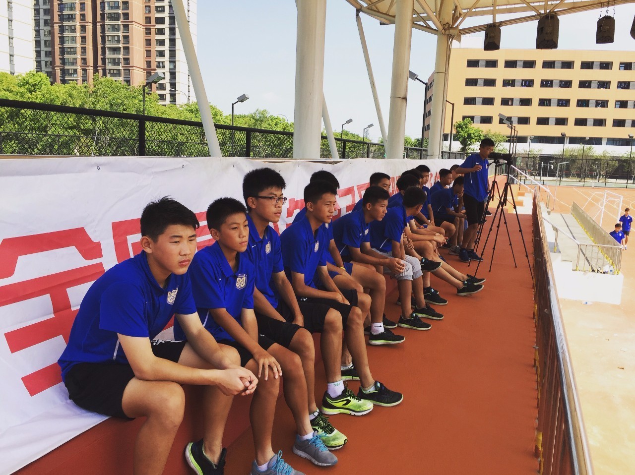 湖北队青年球员表现优异，带领球队获胜