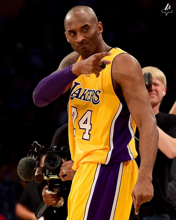 关于篮球史上的传奇时刻：科比总决赛绝杀瞬间逆天霸气的信息