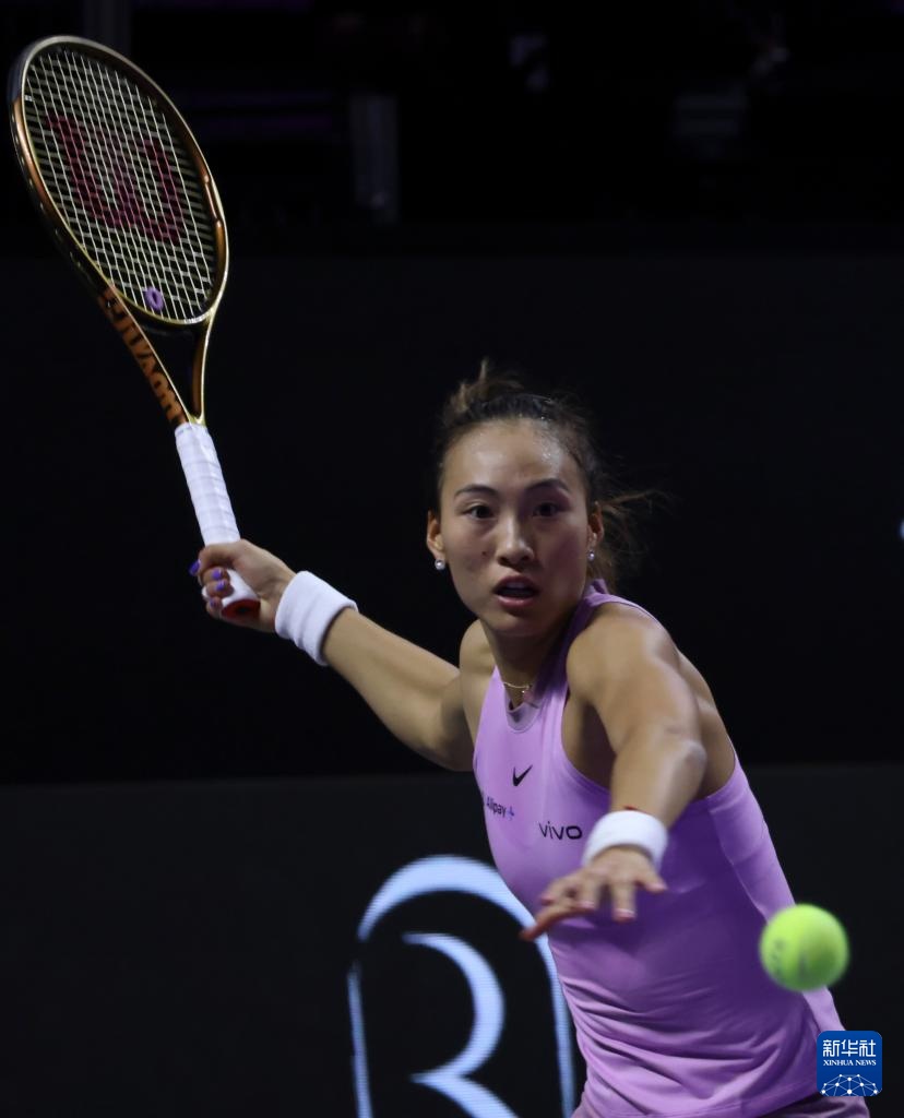 包含德国国家队力克强敌，成功晋级半决赛的词条