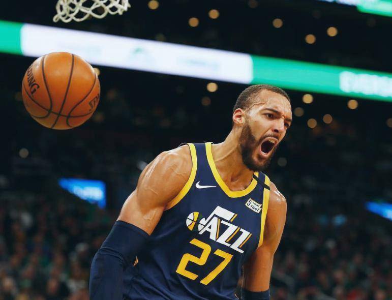 关于森林狼队前锋完成季内首次三双，引领球队夺冠希望的信息