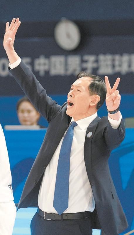 汉堡主教练透露战术，球队备战未来对手