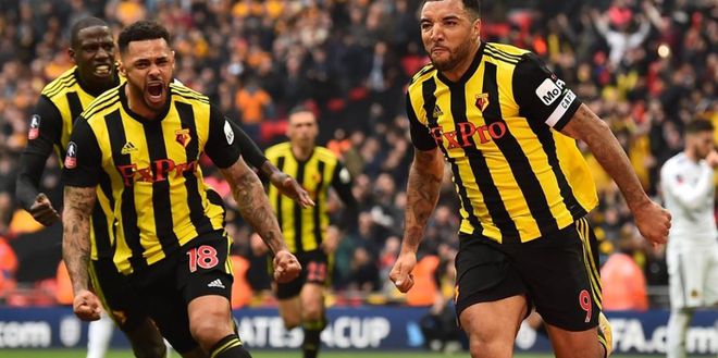 包含斯旺西客场取胜，连续两个客场胜利，球队浴火重生的词条