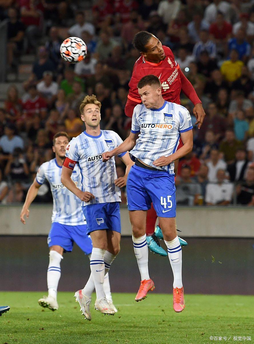 包含沙尔克中场核心因伤缺席，球队遭遇连败的词条