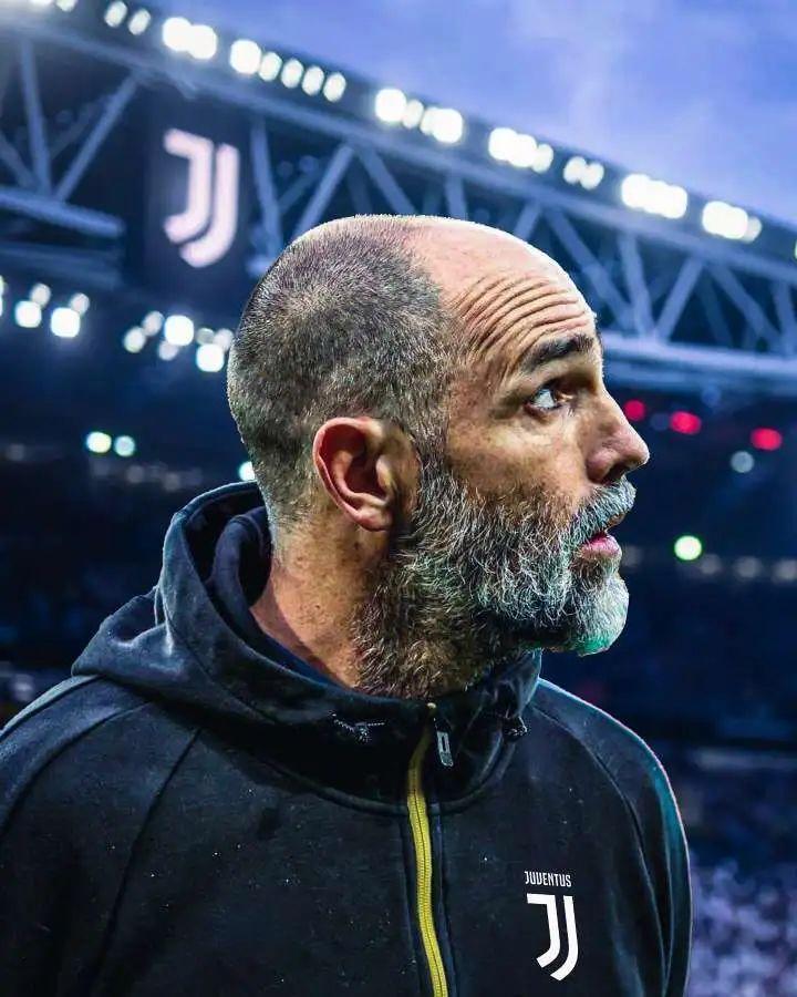 关于尤文图斯主教练战术调整见效，连胜大旗的信息