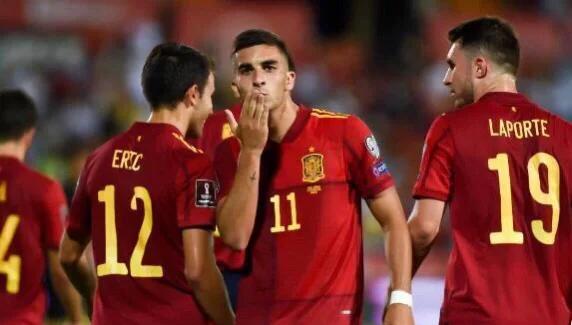 关于瑞士队凭借胜利，顺利晋级欧国联强的信息