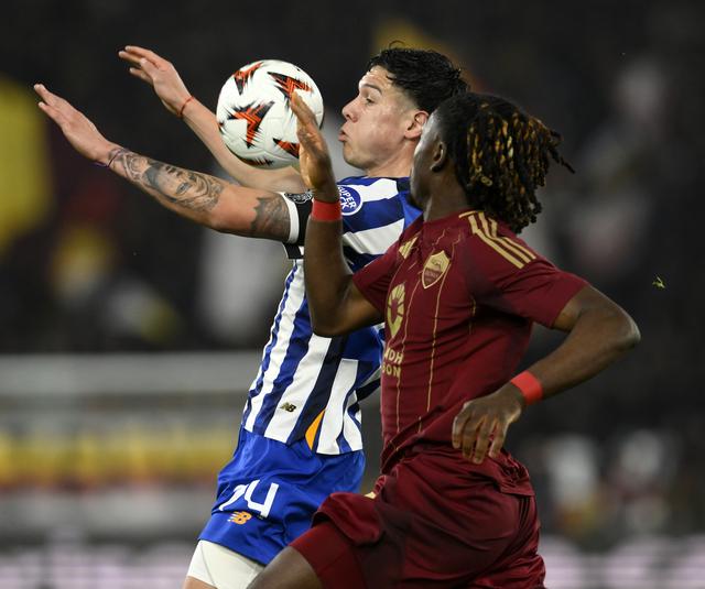 意大利横扫波兰，晋级欧预赛决赛的简单介绍