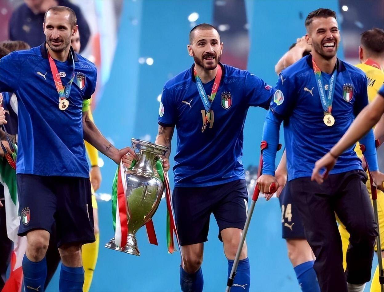 法国成功晋级淘汰赛走进决赛