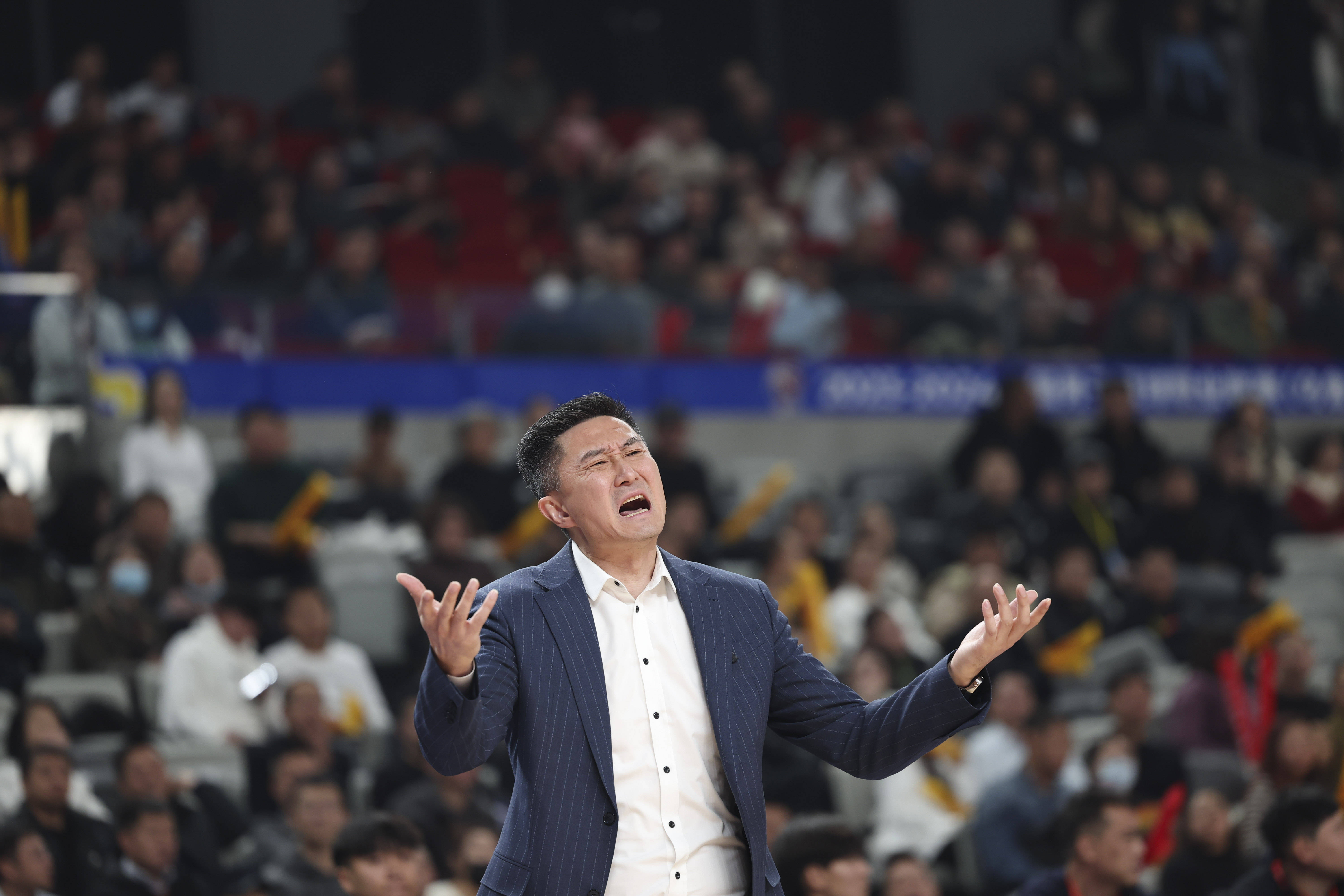 重庆力帆不敌对手，球队寻找突破口的简单介绍