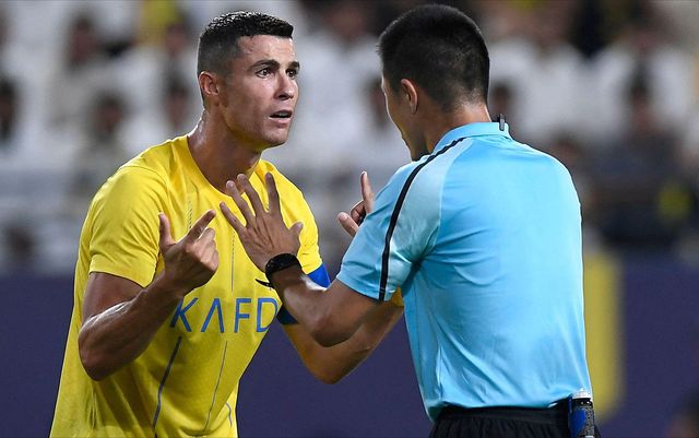 逆转胜利！球队奋勇拼搏，晋级赛程