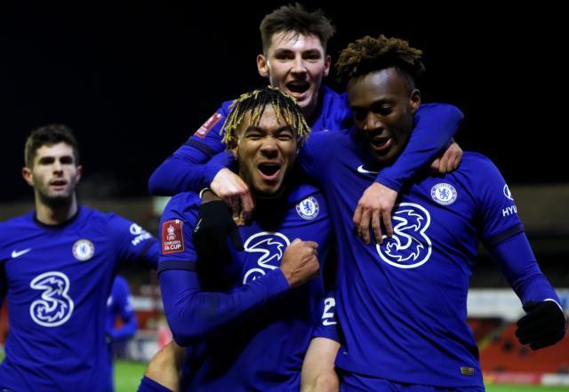 巴恩斯利客场击败南安普顿，取得宝贵三分的简单介绍