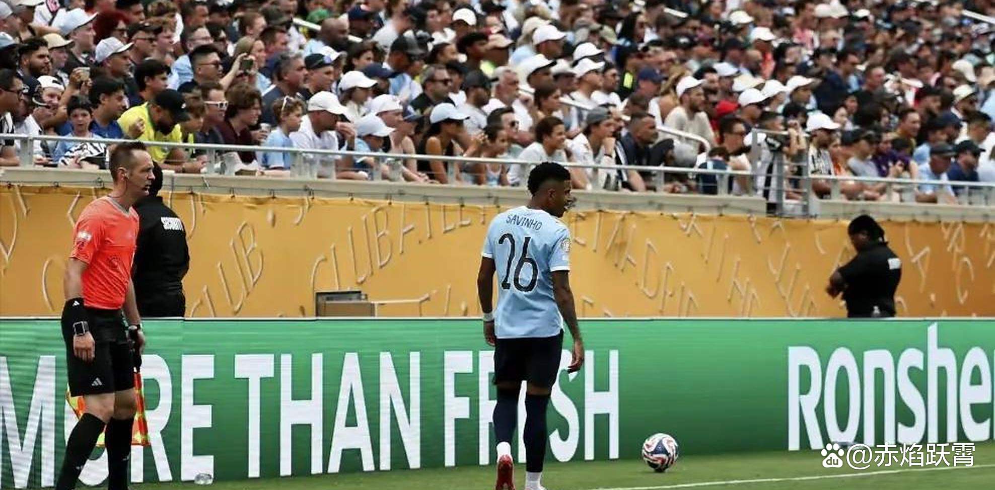 曼城险胜，小组头名实力大秀