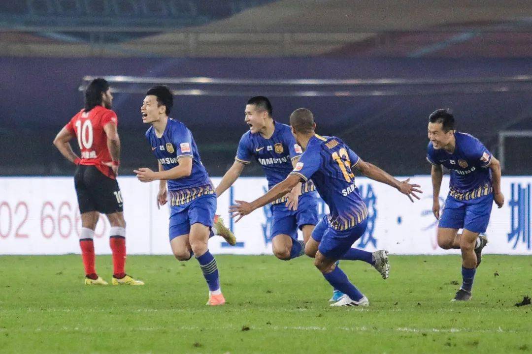 西悉尼流浪者主场告捷，成功挺进亚冠淘汰赛