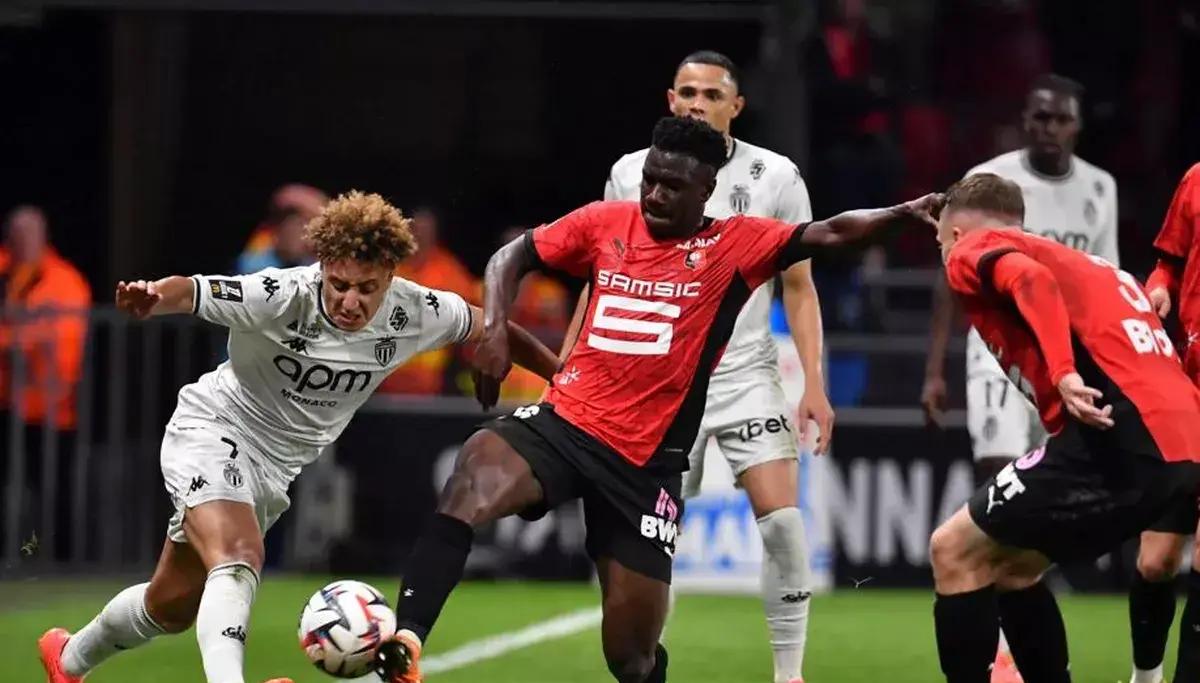 摩纳哥逆袭翻盘，力克对手夺取胜利