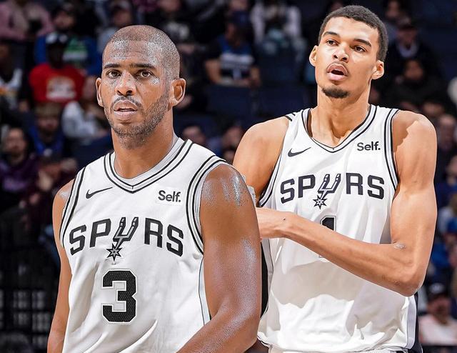 雄鹿战胜马刺，继续不败之作