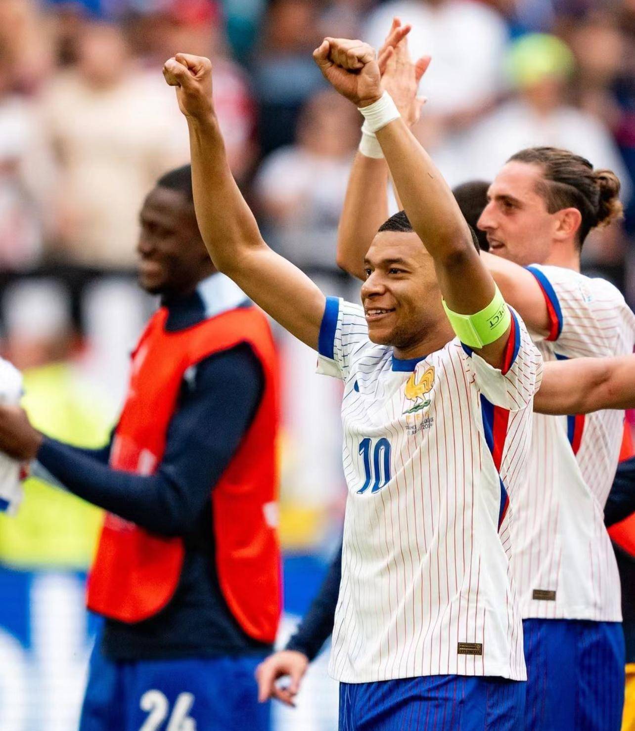 法国队力克匈牙利，晋级欧洲杯半决赛