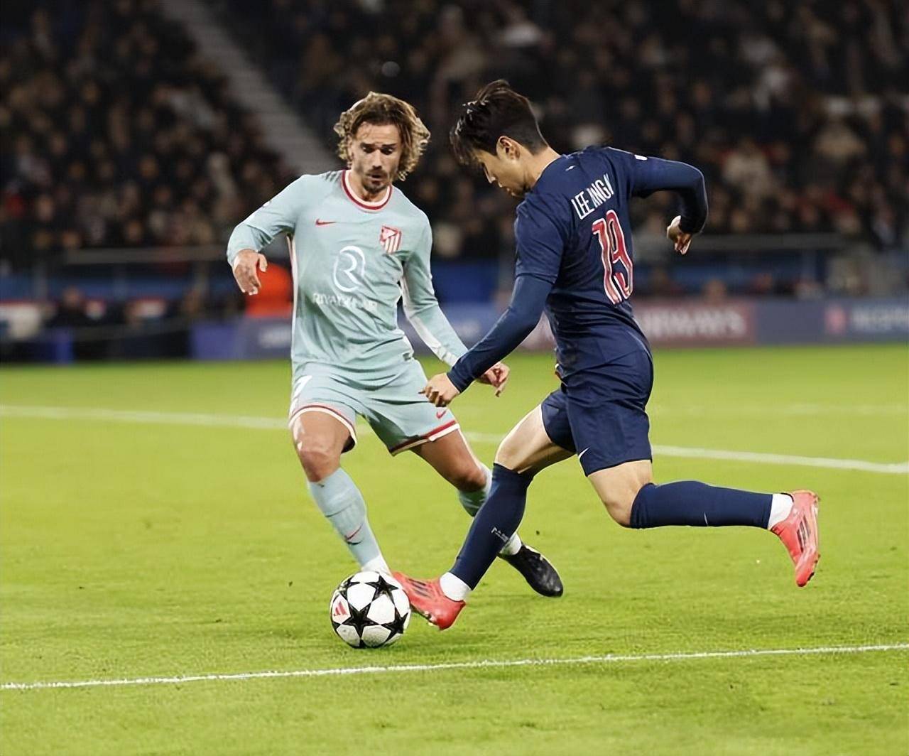 那不勒斯胜过马德里竞技，挺进欧冠半决赛的简单介绍