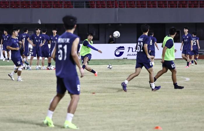 球队士气高涨，备战状态调至最佳的简单介绍