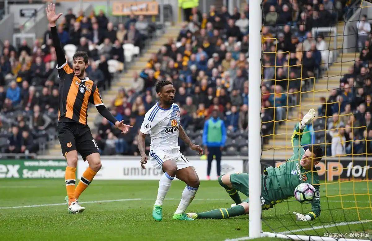 伯恩茅斯客场逼平，保持连胜