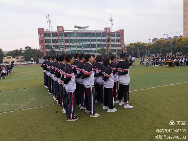 纷争激斗引关注，各队经历比拼赢得掌声