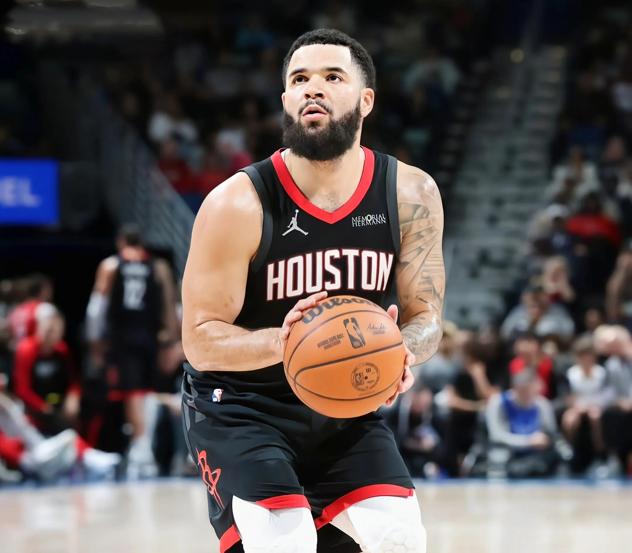 比斯利出战首秀，火箭队险胜灰熊