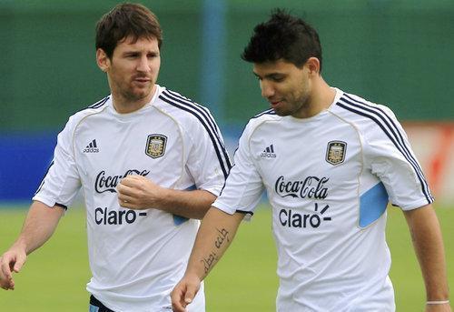 日本完胜葡萄牙，阿圭罗刷新纪录