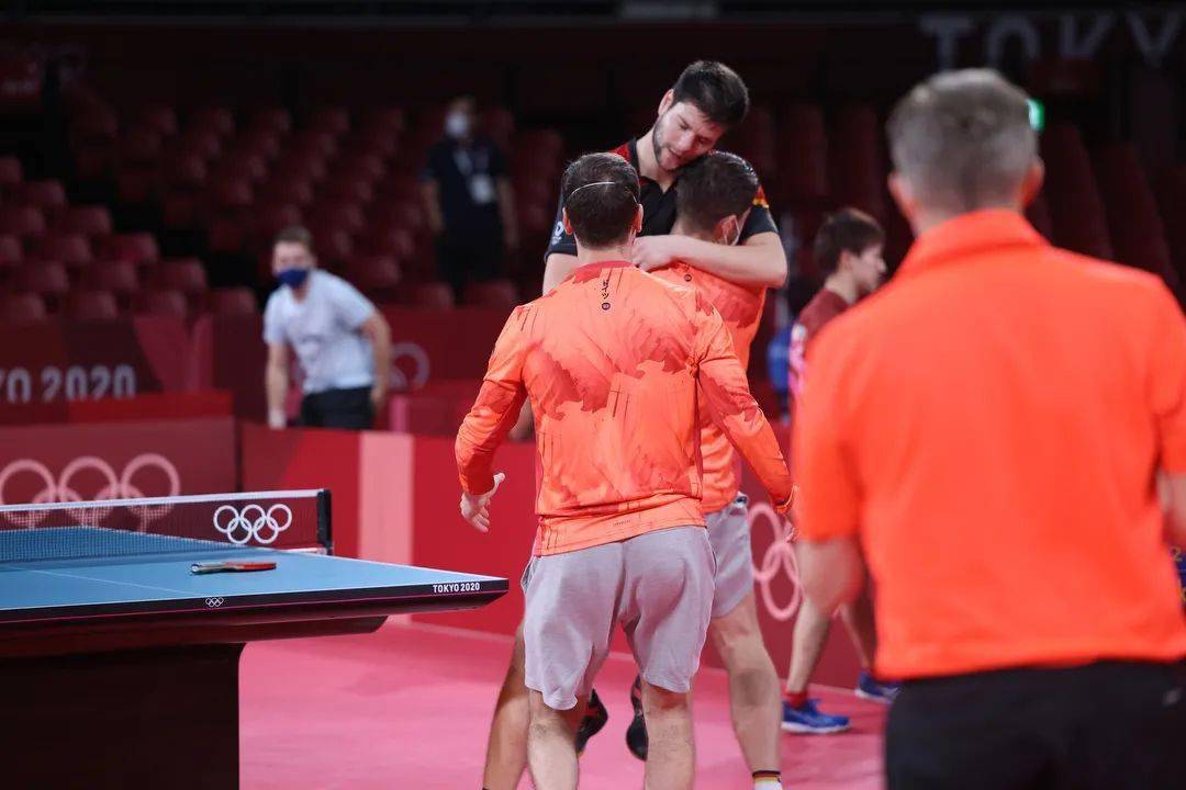 德国队逆转日本队，马龙统治全场