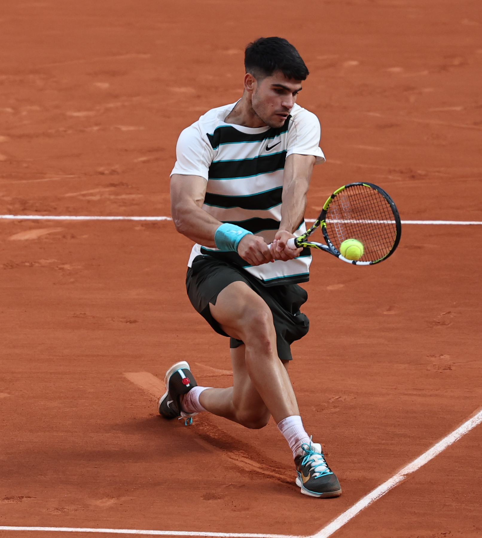 包含年终总决赛翻盘法网，阿尔卡拉斯统治全场的词条