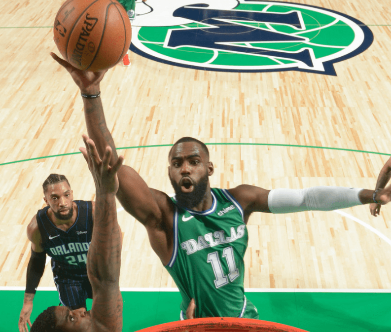 包含上海队险胜独行侠，武切维奇高光表现的词条