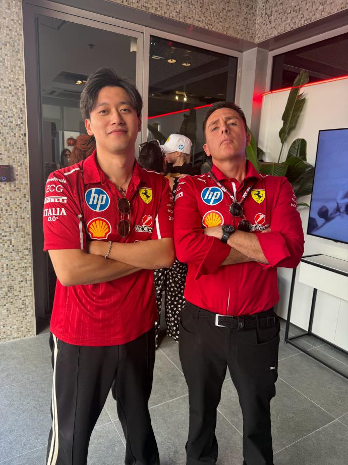 包含迈凯伦轻取雷诺车队，周冠宇带队取胜的词条