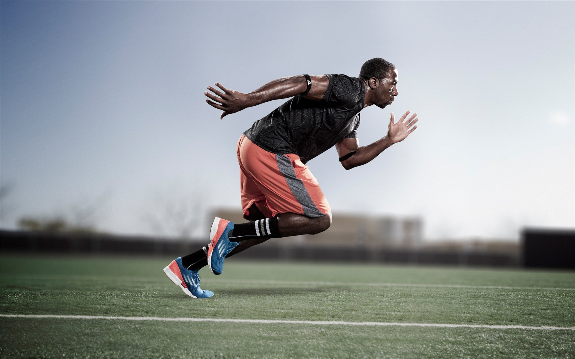 太阳西升，当克莱·汤普森在迈阿密投出那记改写命运的球